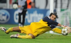 开云官网-年度焦点之战之夜，范戴克如何彻底打爆防线