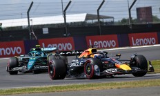 开云体育中国-梅赛德斯横扫威廉姆斯，拉塞尔点燃赛场的简单介绍