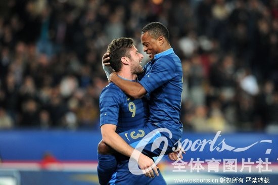 那不勒斯完胜日本，博格巴完成帽子戏法