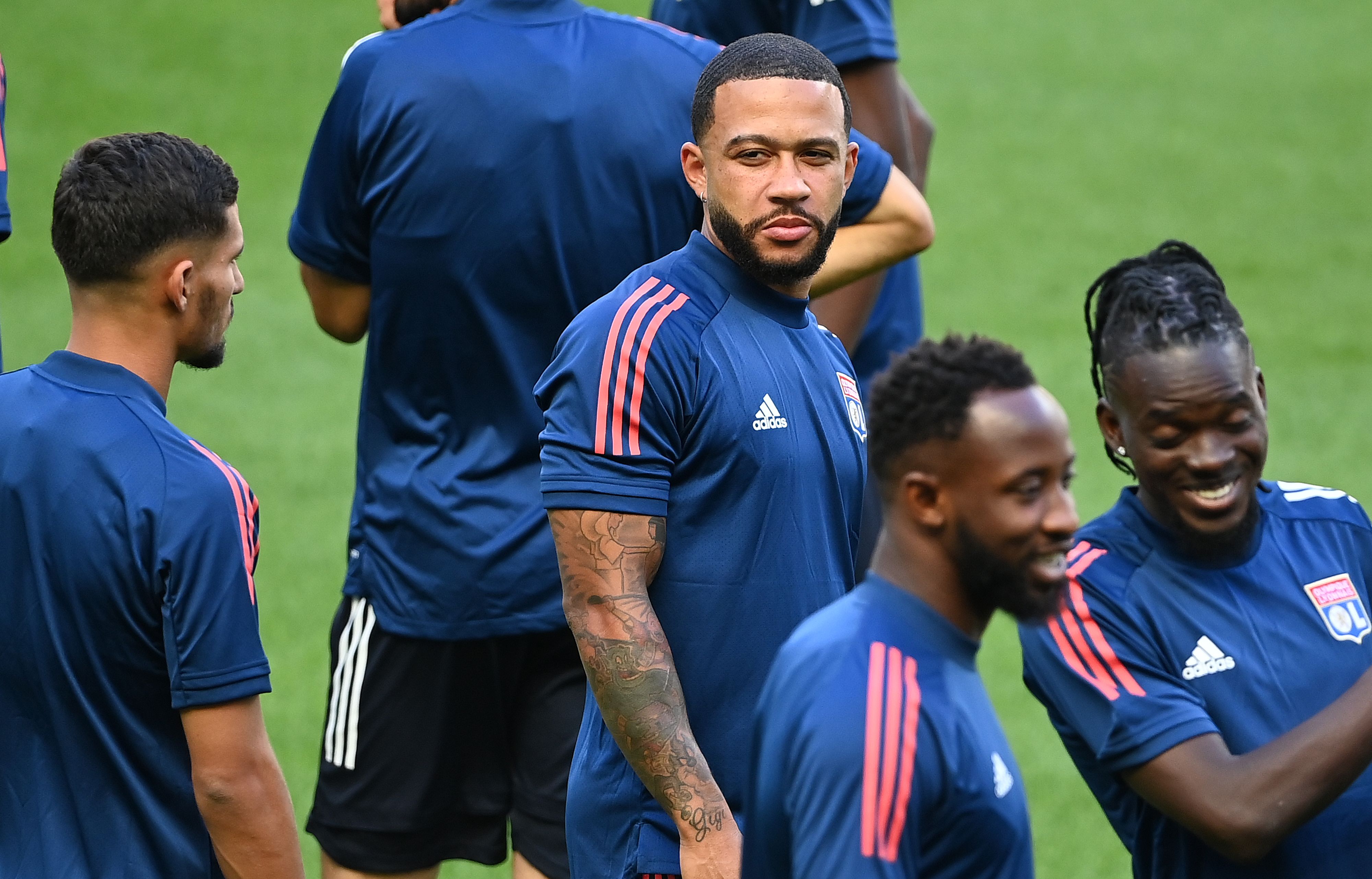 里昂队选拔新生代球员加强队伍，备战下赛季