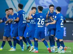 包含超级联赛球队的最新动态报道的词条