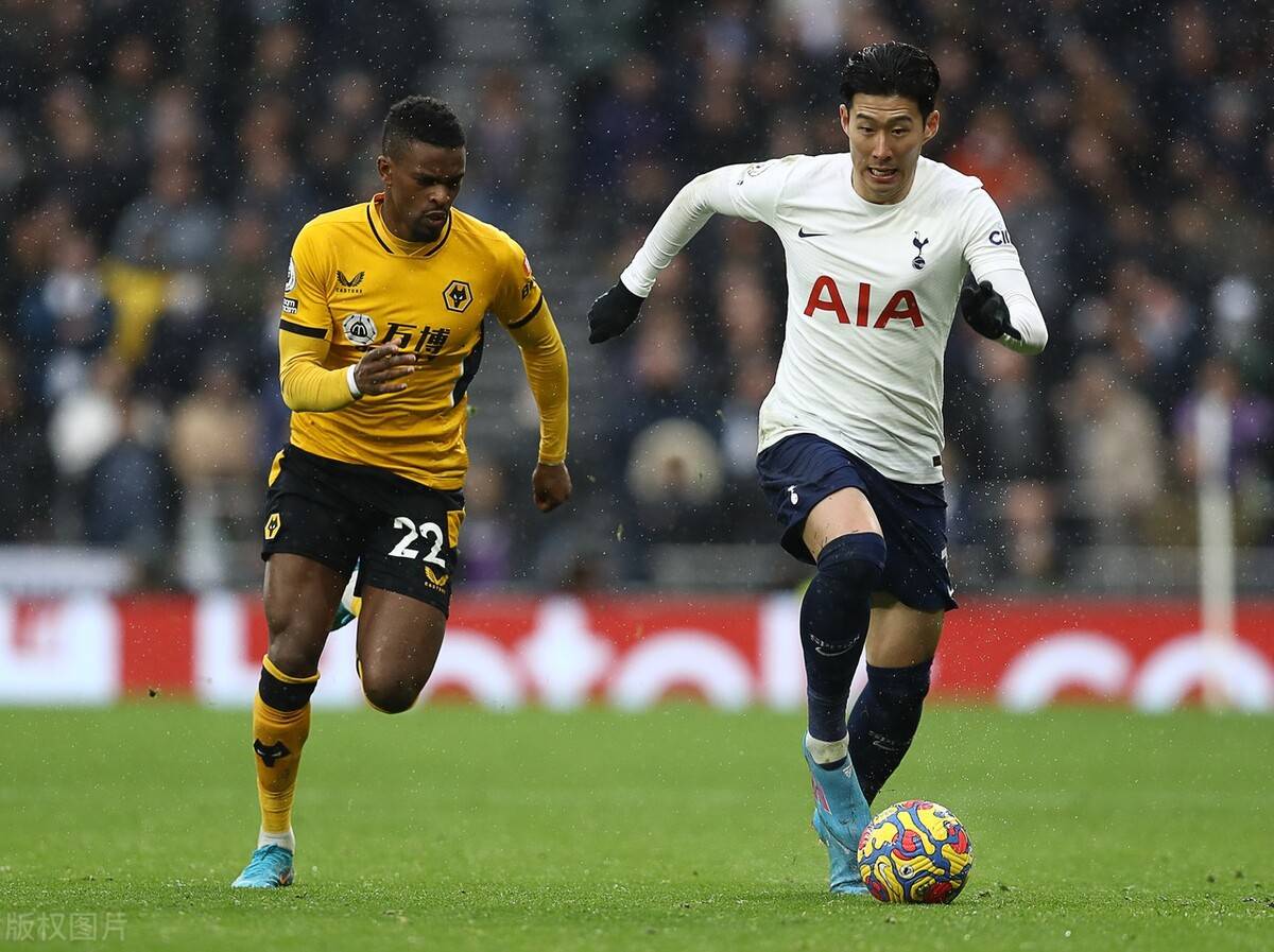 关于奥萨苏纳惊险逃平，勉力保住不败纪录的信息