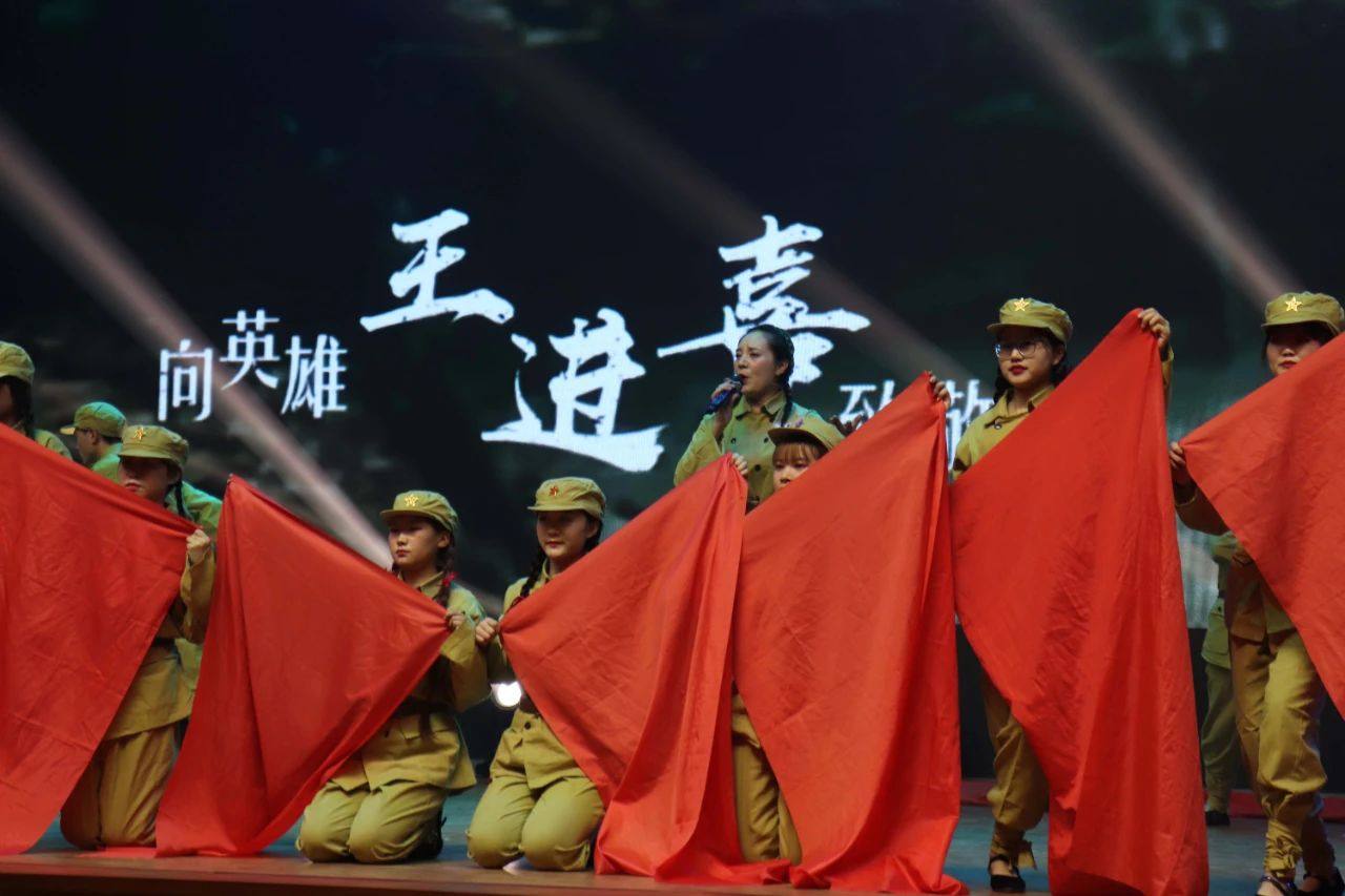 关于红色征程!多支顶尖球队冲刺胜利,势如破竹的信息 关于红色征程!多支顶尖球队冲刺胜利,势如破竹的信息