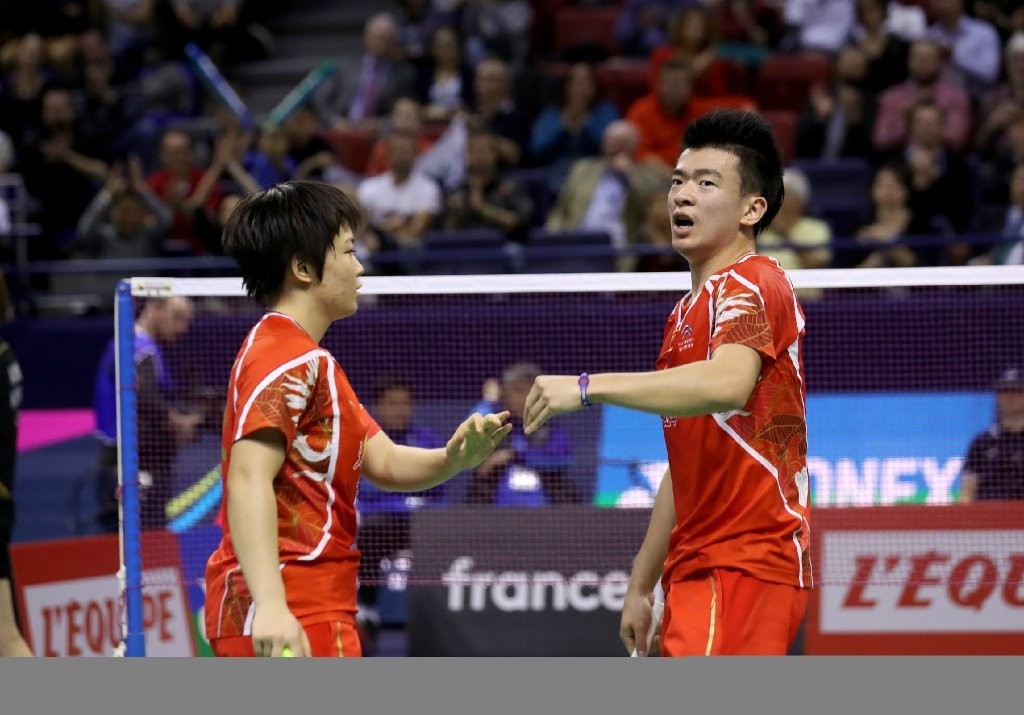 包含法国队横扫印度队，郑思维点燃赛场的词条