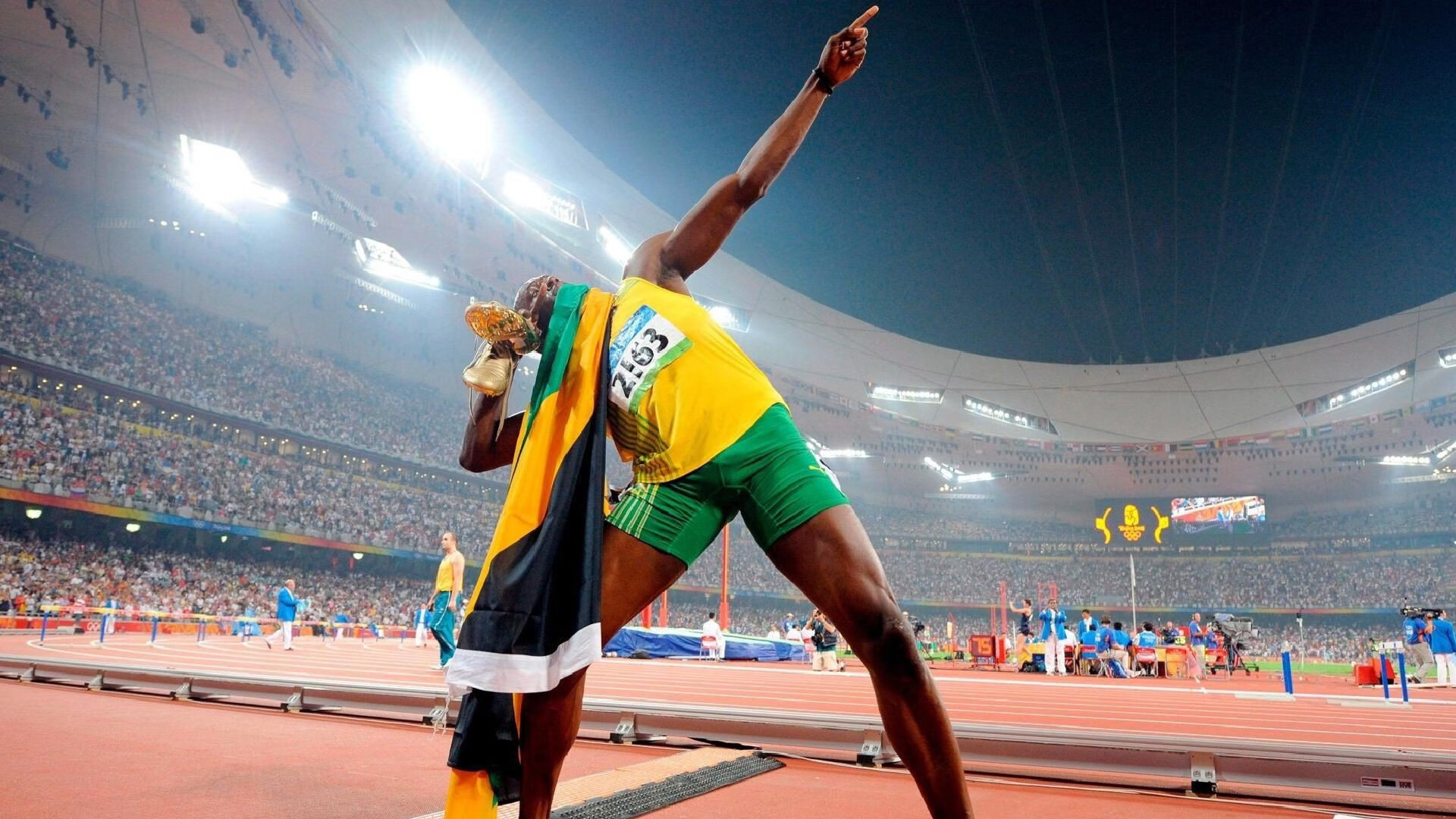 从奥纳纳的教科书表现到德国足球哲学,解析现代足球的战术碾压