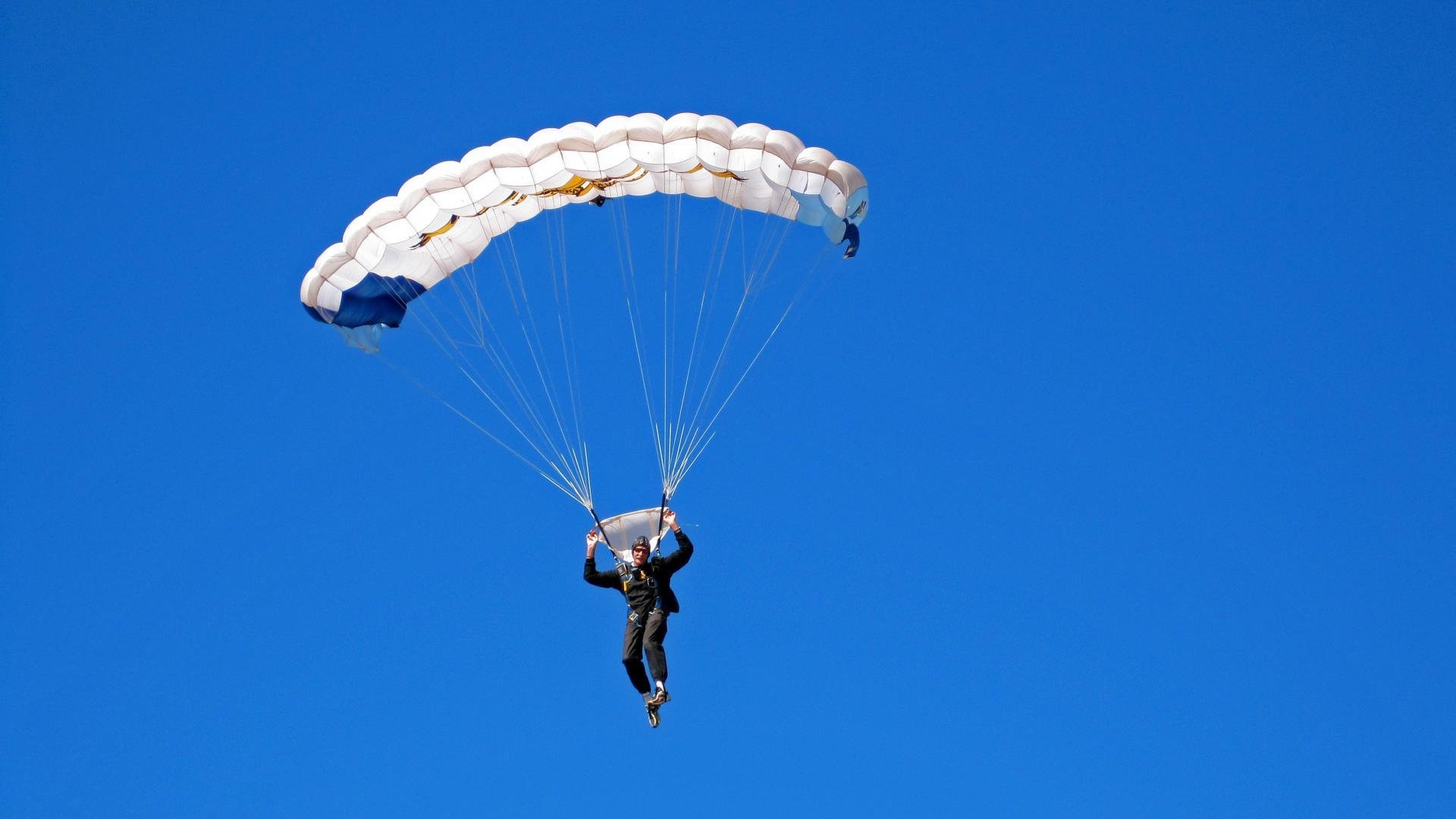 西甲国家德比之夜,姆巴佩彻底打爆防线,新一代王权交接的史诗之战