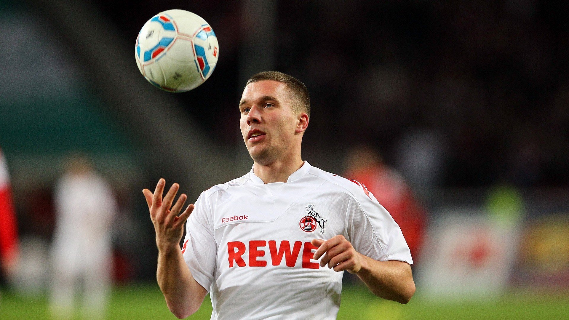 拉沃尔杯险胜联合杯，新旧秩序的悬崖角力与蒂姆那声震碎时光的怒吼